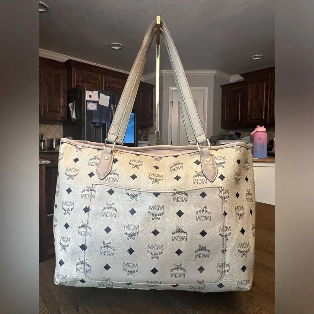 MCM Gray and Pink Signature Tote - Picture 2 of 7